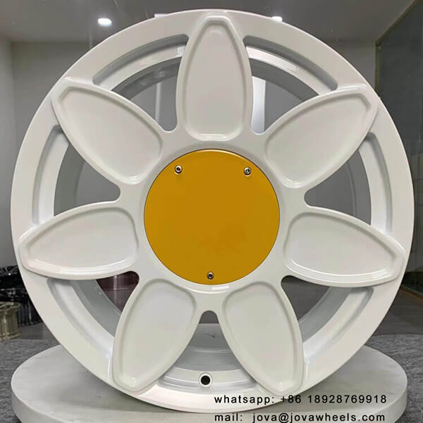 white custom wheels flower spoke