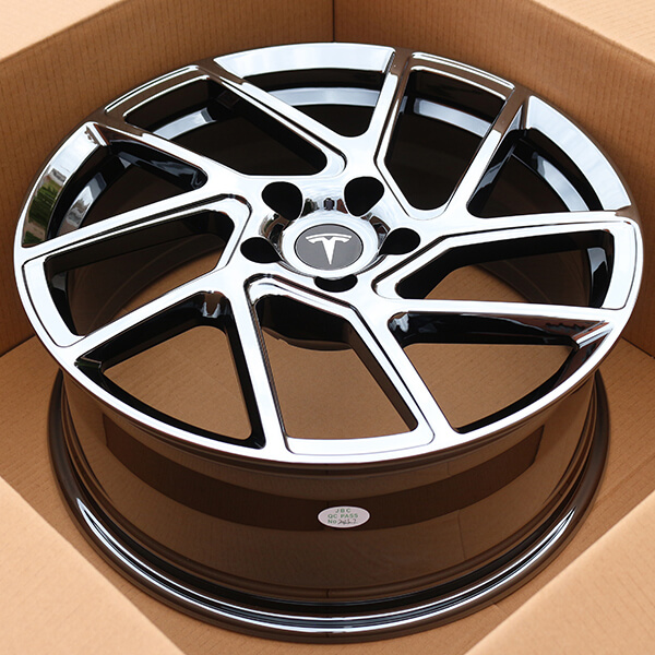 chrome black wheels