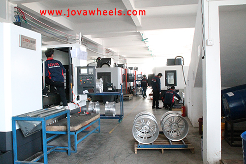 auto wheel and rim co