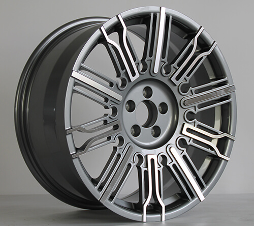 Land Rover replica wheels