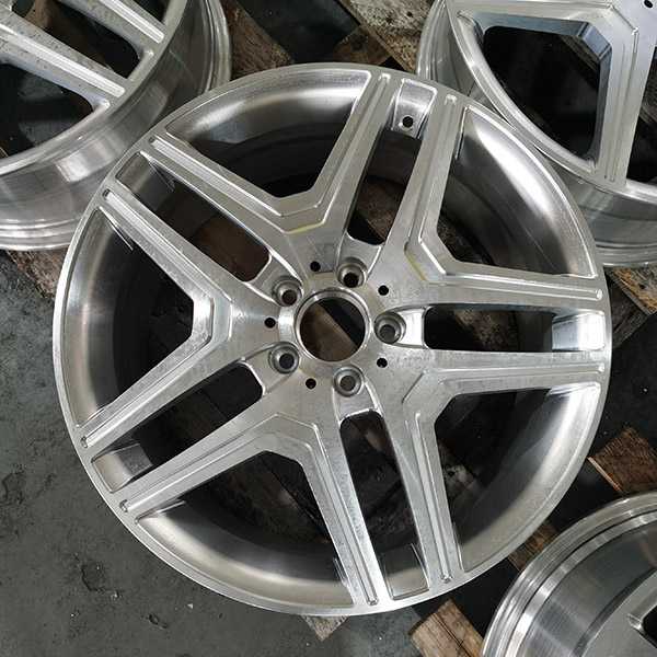 Custom wheels for mercedes v class