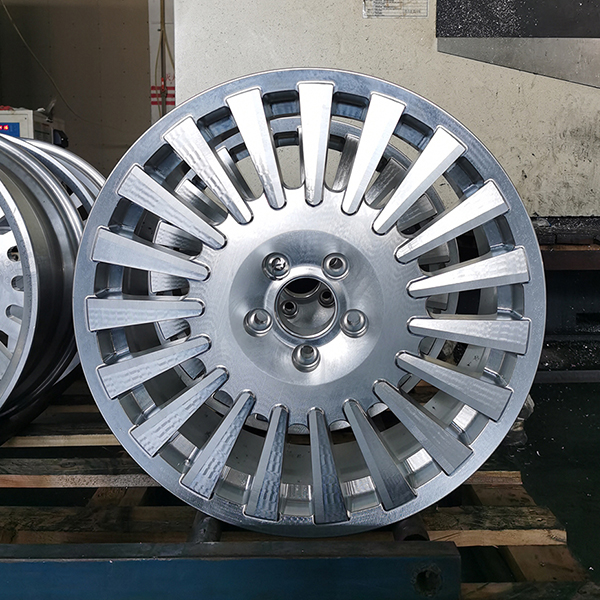 Custom wheels for Maybach w240