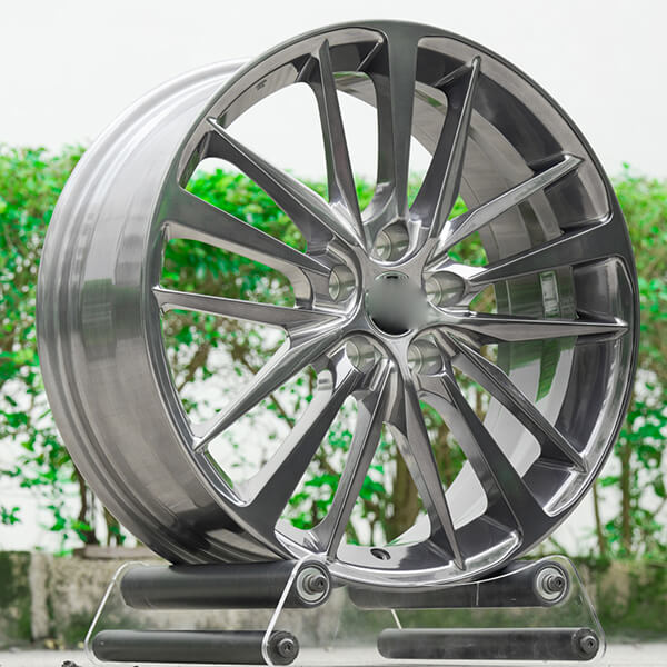 transprant black wheels polished