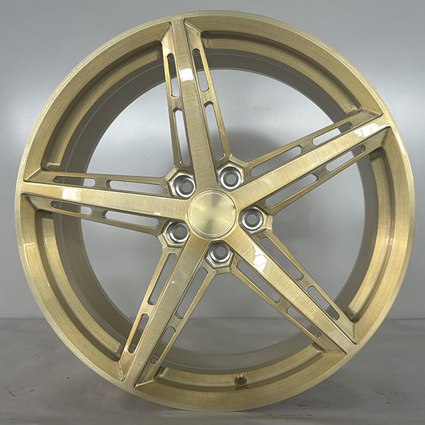 2019 Lotus Emira wheels