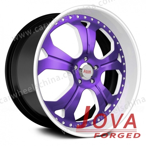 Two pieces rims black and purple white 24 inch