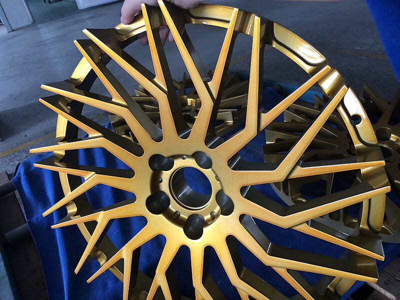 gold rim center